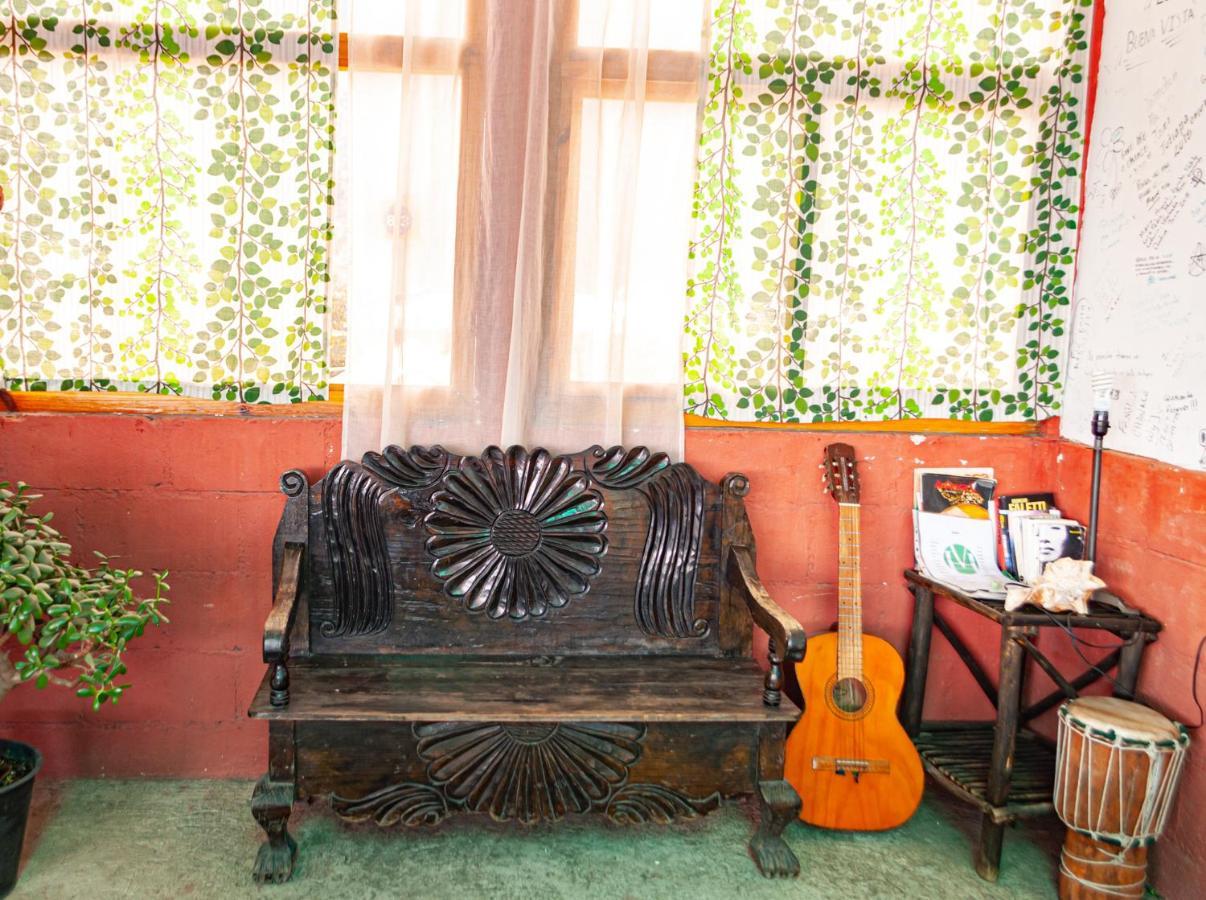 Victorias Hotel Panajachel Dış mekan fotoğraf
